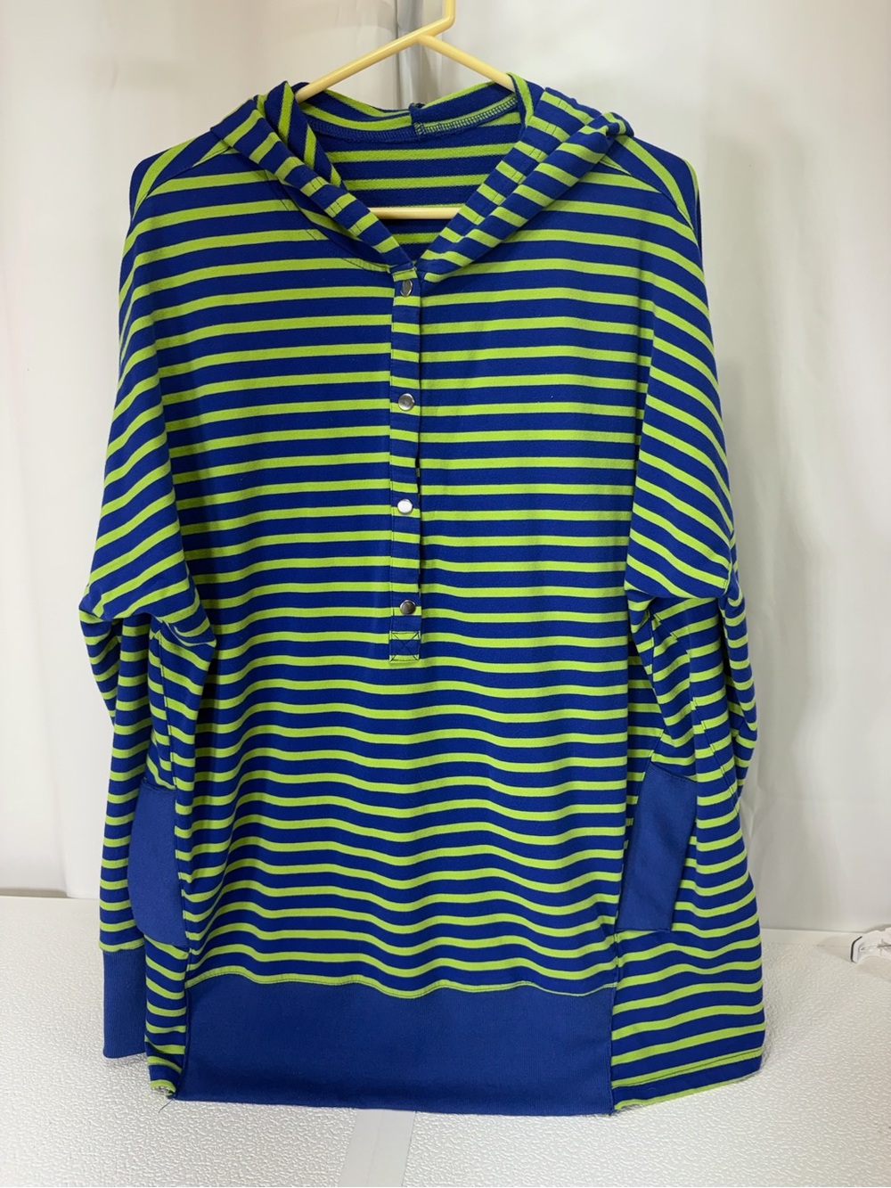 Striped Hooded Pullover Sweatshirt in Blue & Lime Green 3519